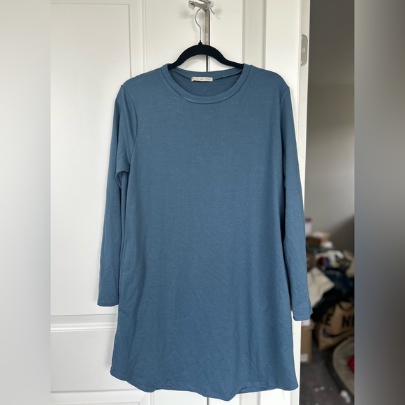 Active USA Dresses & Skirts - Active USA Blue long sleeve casual dress | size M